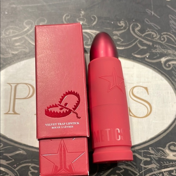 Jeffree Star Other - Jeffree Star Velvet Trap Lipstick In The Color Mouse Trap